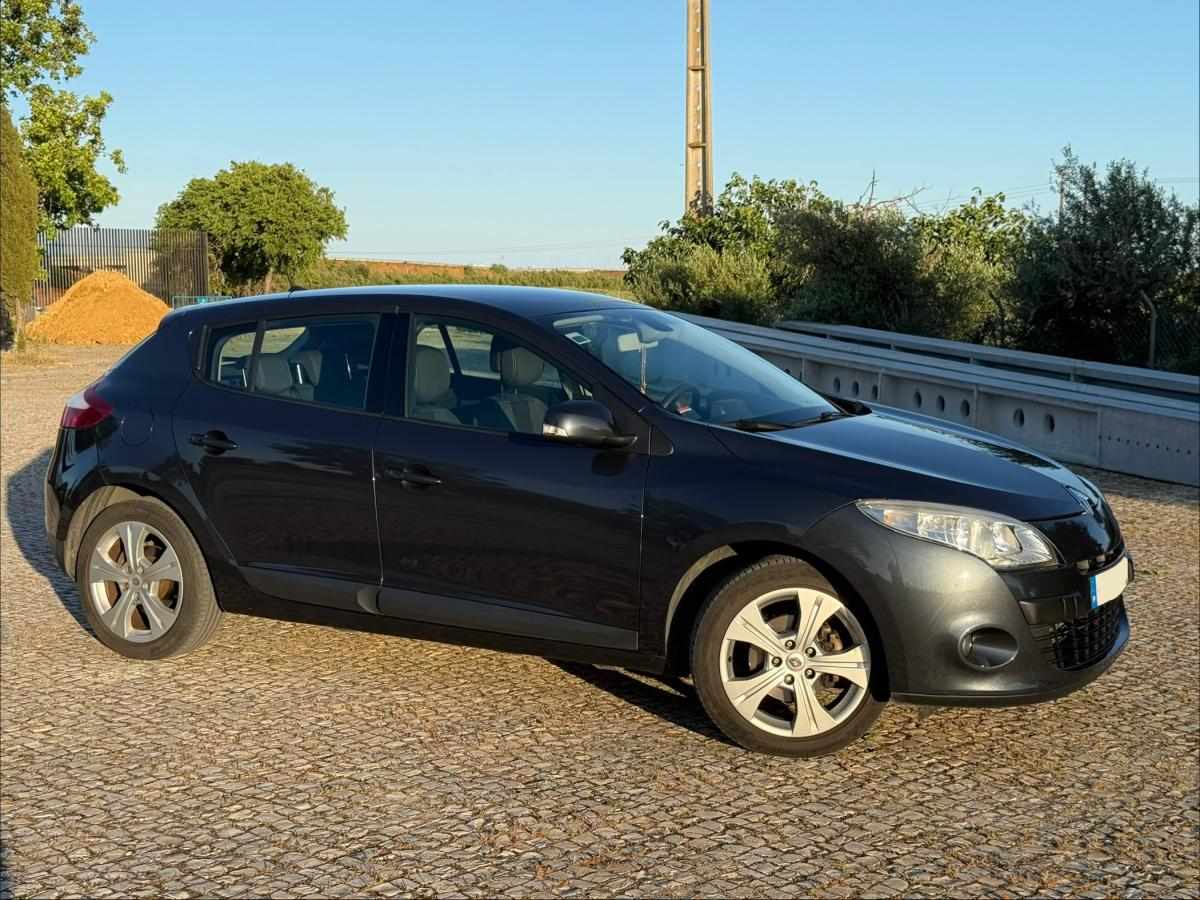 renault-megane-1-5-dci-2010-diesel-1461cc