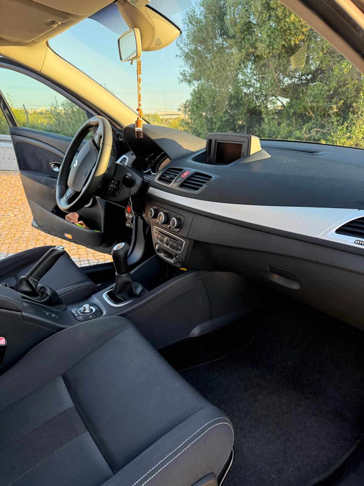 renault-megane-1-5-dci-2010-diesel-1461cc