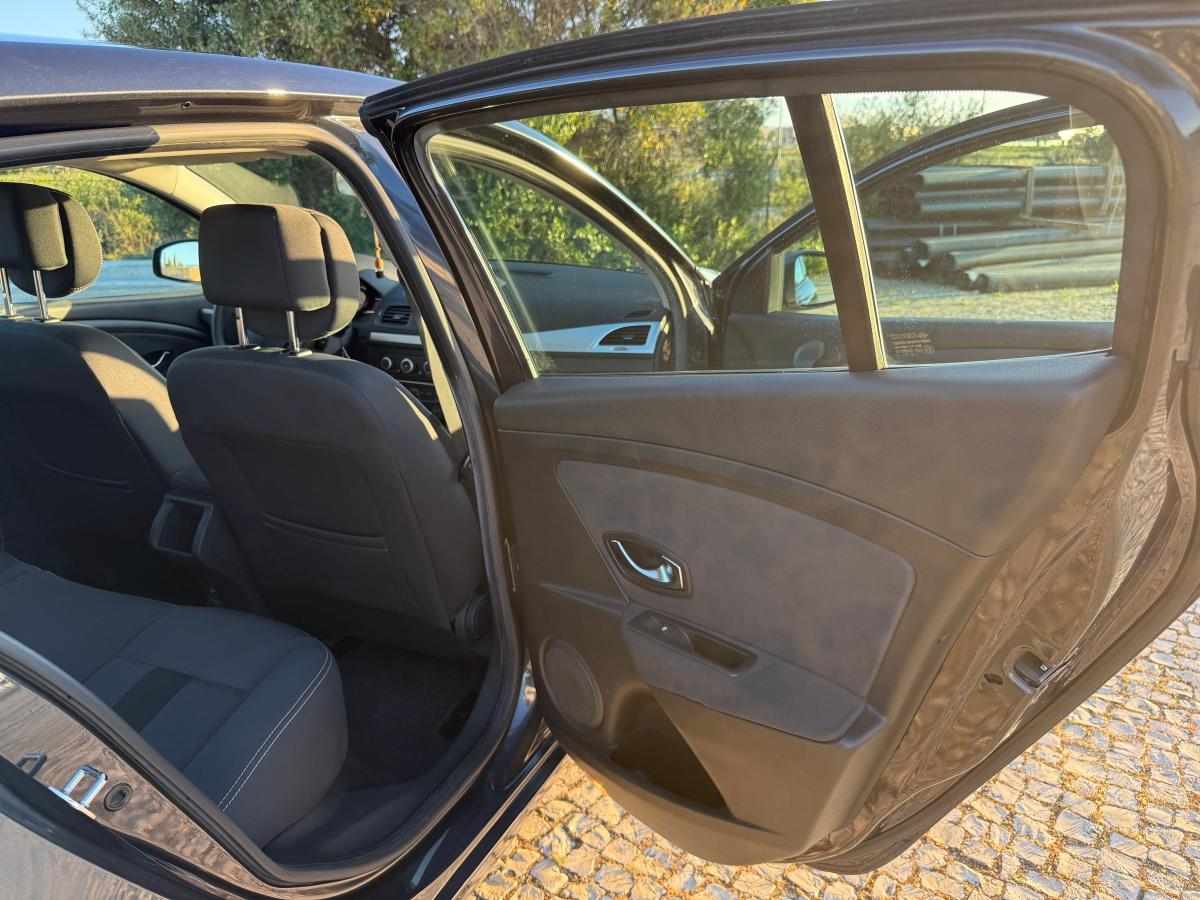 renault-megane-1-5-dci-2010-diesel-1461cc