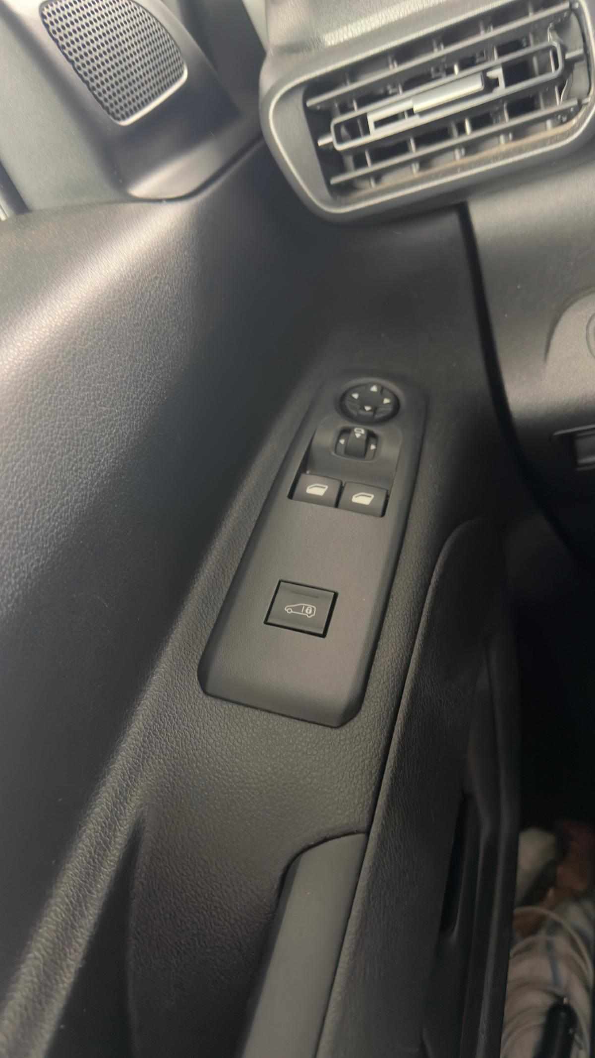 peugeot-partner-1-5-bluehdi-2023-diesel-1499cc