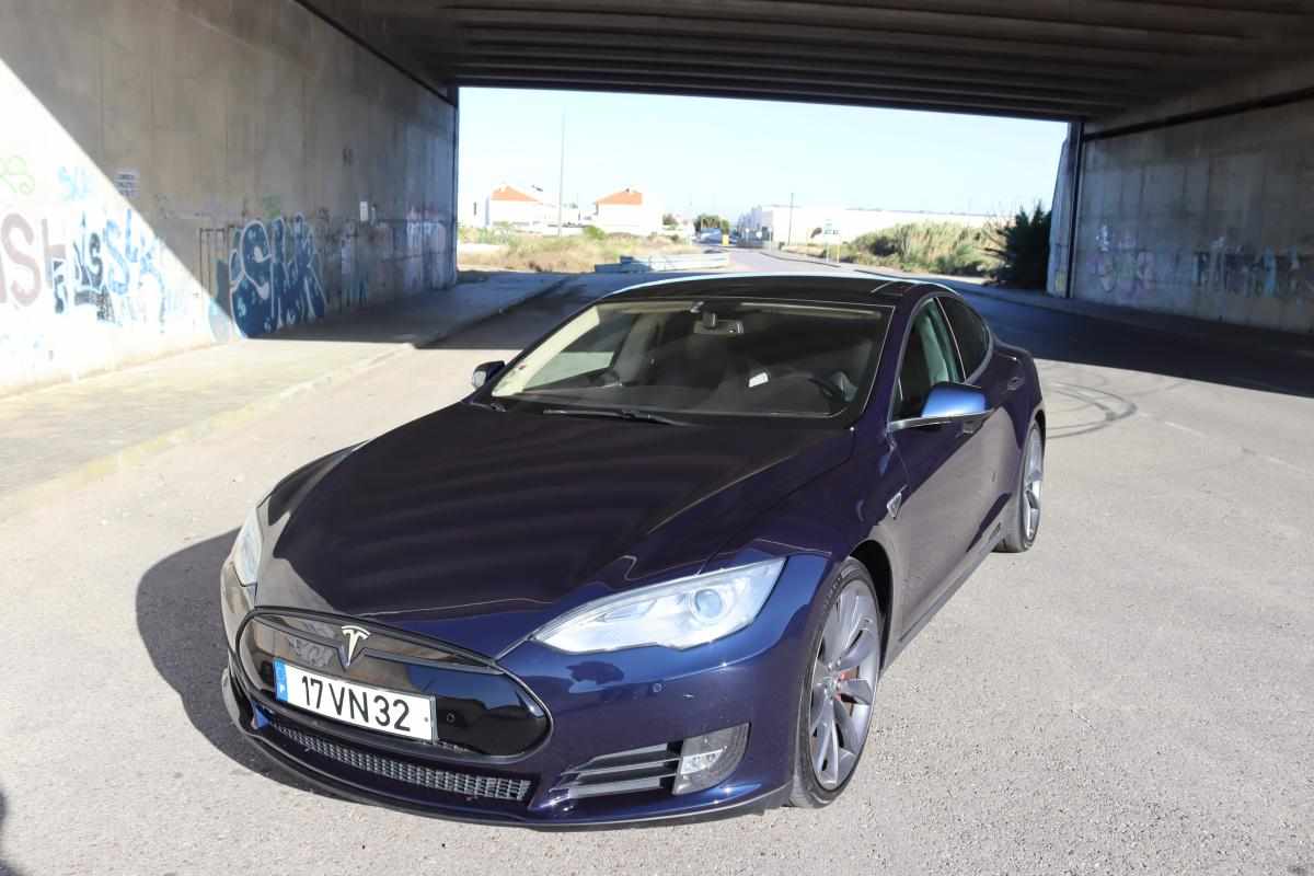 tesla-model-s-p85-2013-eletrico