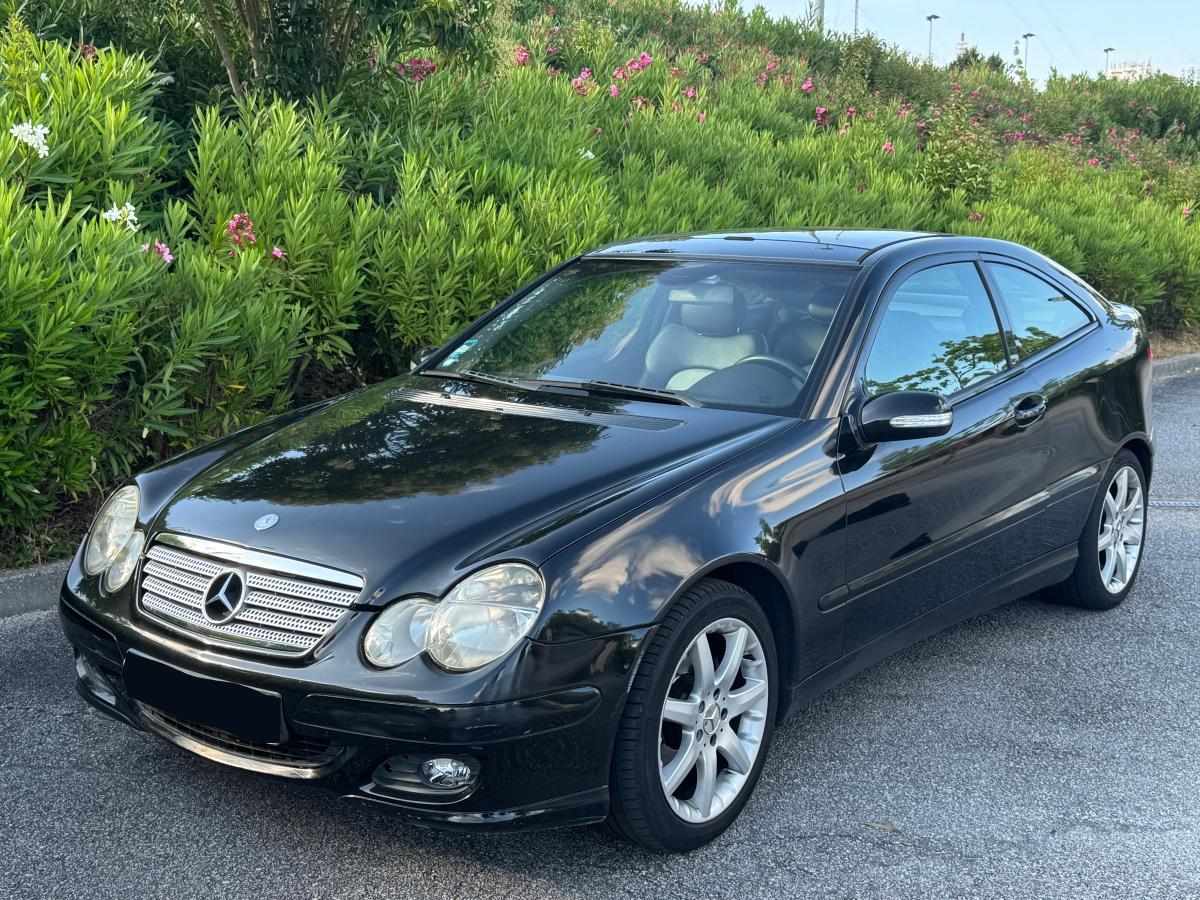mercedes-benz-classe-c-c-220-cdi-2004-diesel-2148cc