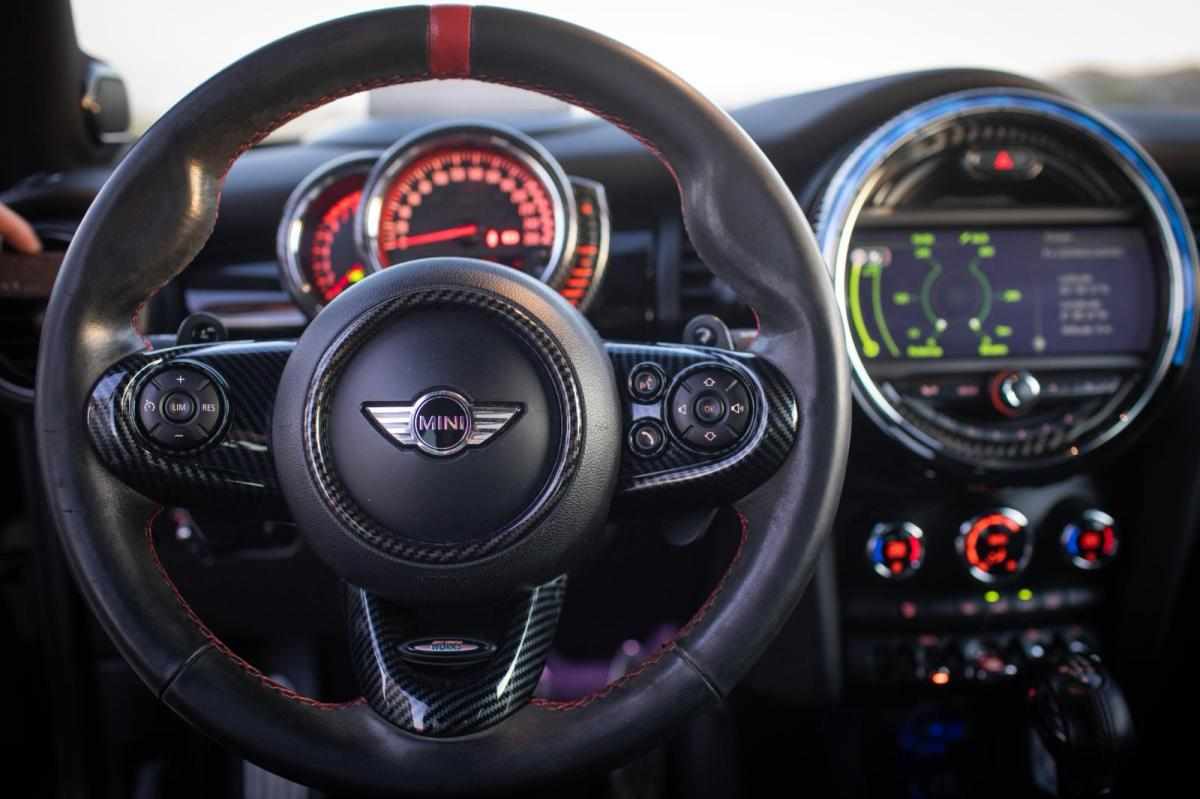 mini-hatch-2-0-2015-gasolina-1998cc