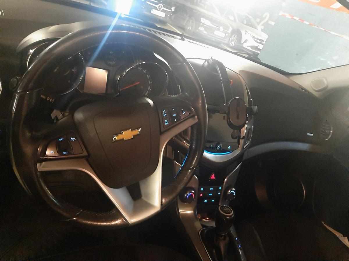 chevrolet-cruze-1-7-td-vcdi-awd-2013-diesel-1686cc