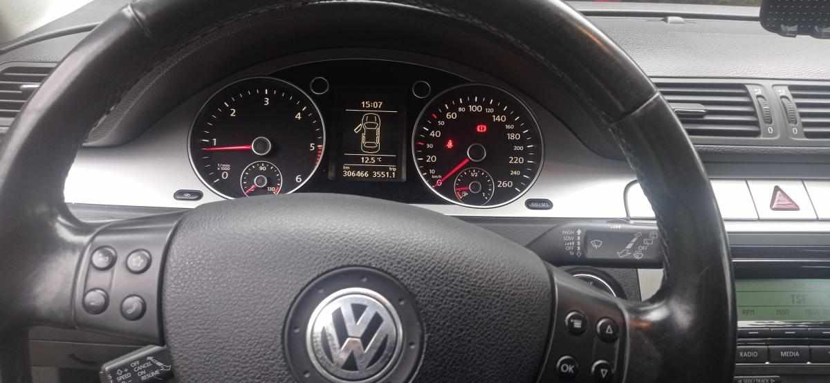 volkswagen-passat-2-0-tdi-bluemotion-2009-diesel-1968cc