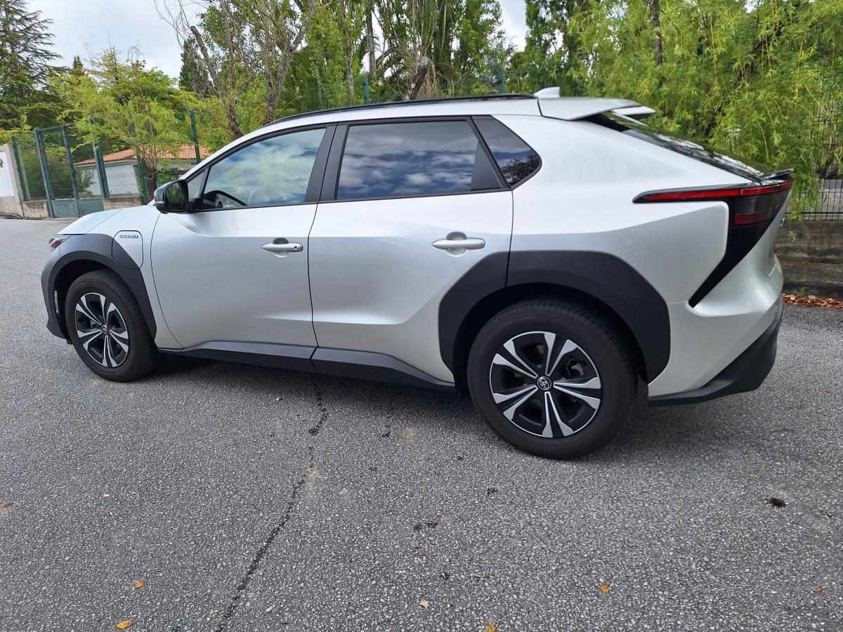 toyota-bz4x-71-4-kwh-2023-eletrico