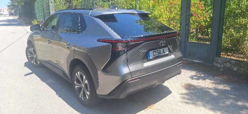toyota-bz4x-71-4-kwh-2023-eletrico