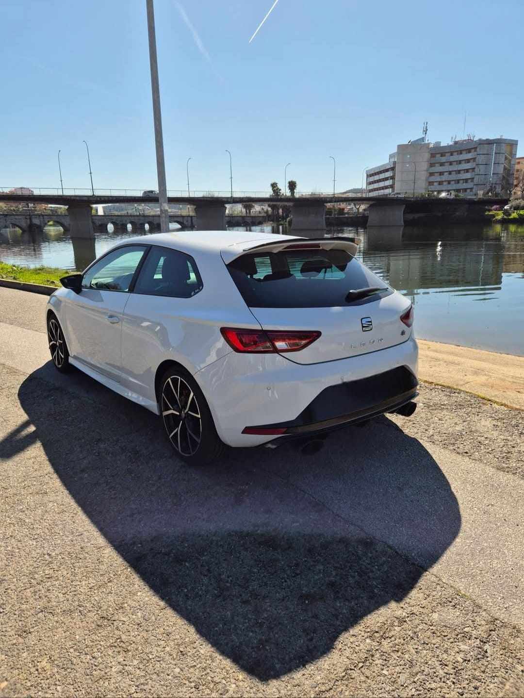 seat-leon-2-0-tdi-2013-diesel-1968cc