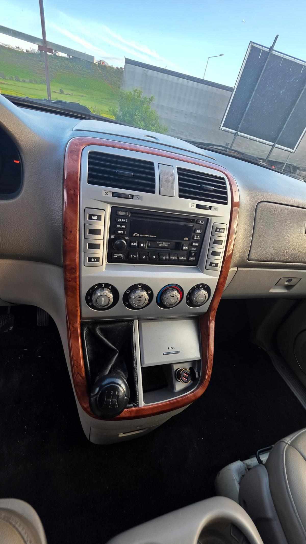 kia-carnival-2-9-crdi-2004-diesel-2902cc