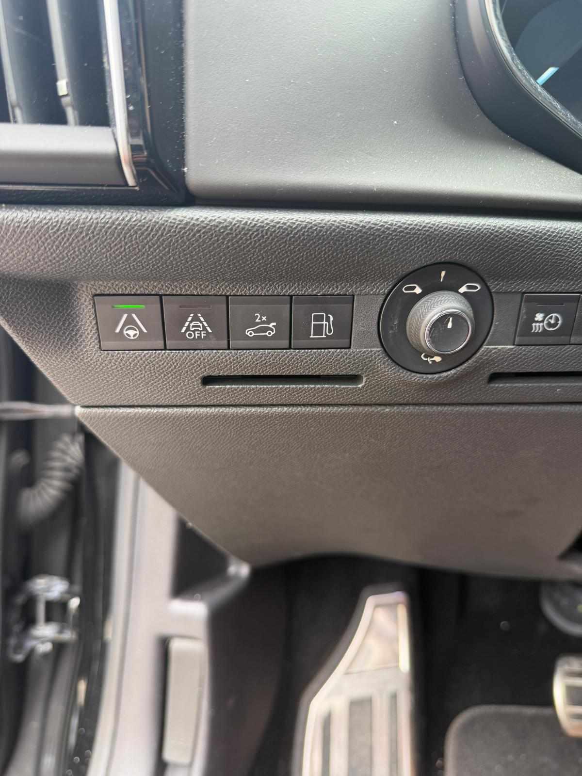 ds-ds-9-e-tense-225-2022-gasolina-1598cc