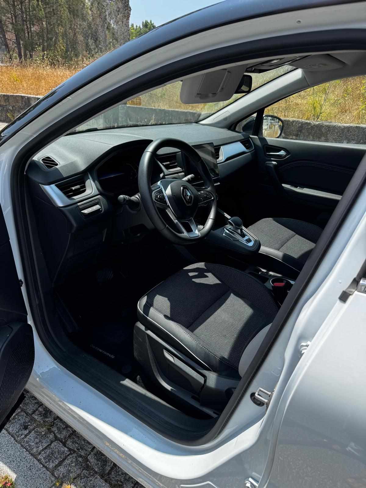 renault-captur-1-6-e-tech-hybrid-2023-gasolina-1598cc