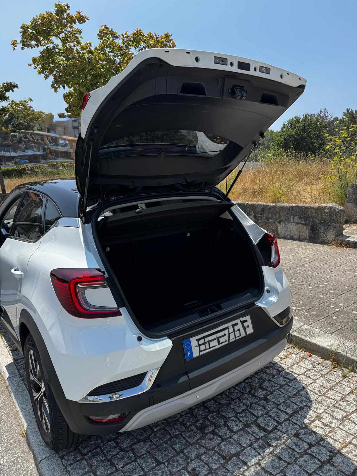 renault-captur-1-6-e-tech-hybrid-2023-gasolina-1598cc