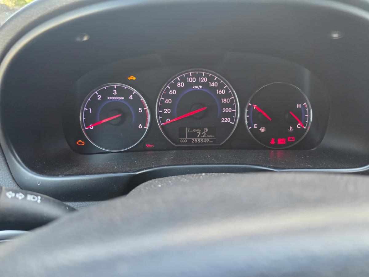 hyundai-santa-fe-2-2-crdi-2010-diesel-2199cc