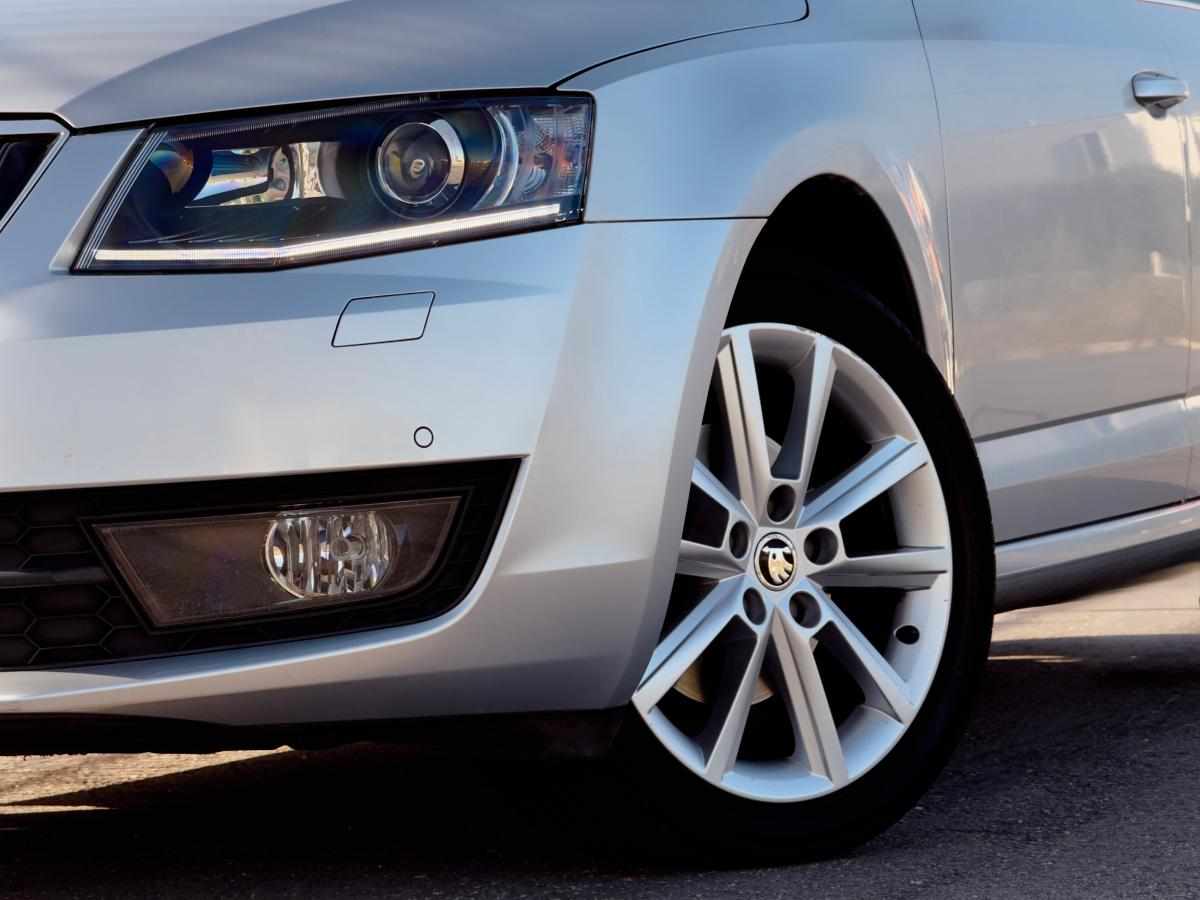 skoda-octavia-1-6-tdi-2013-diesel-1598cc