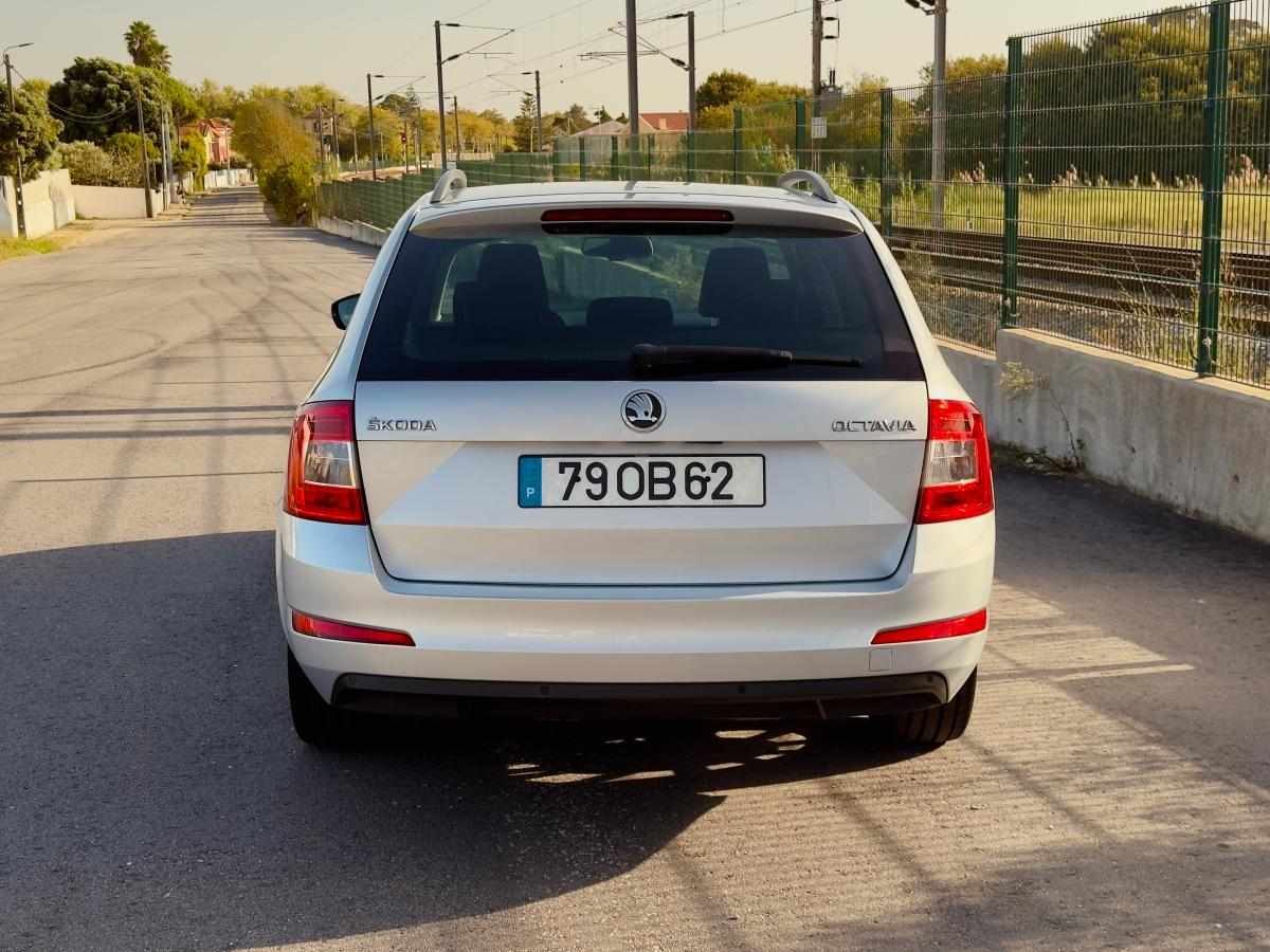 skoda-octavia-1-6-tdi-2013-diesel-1598cc