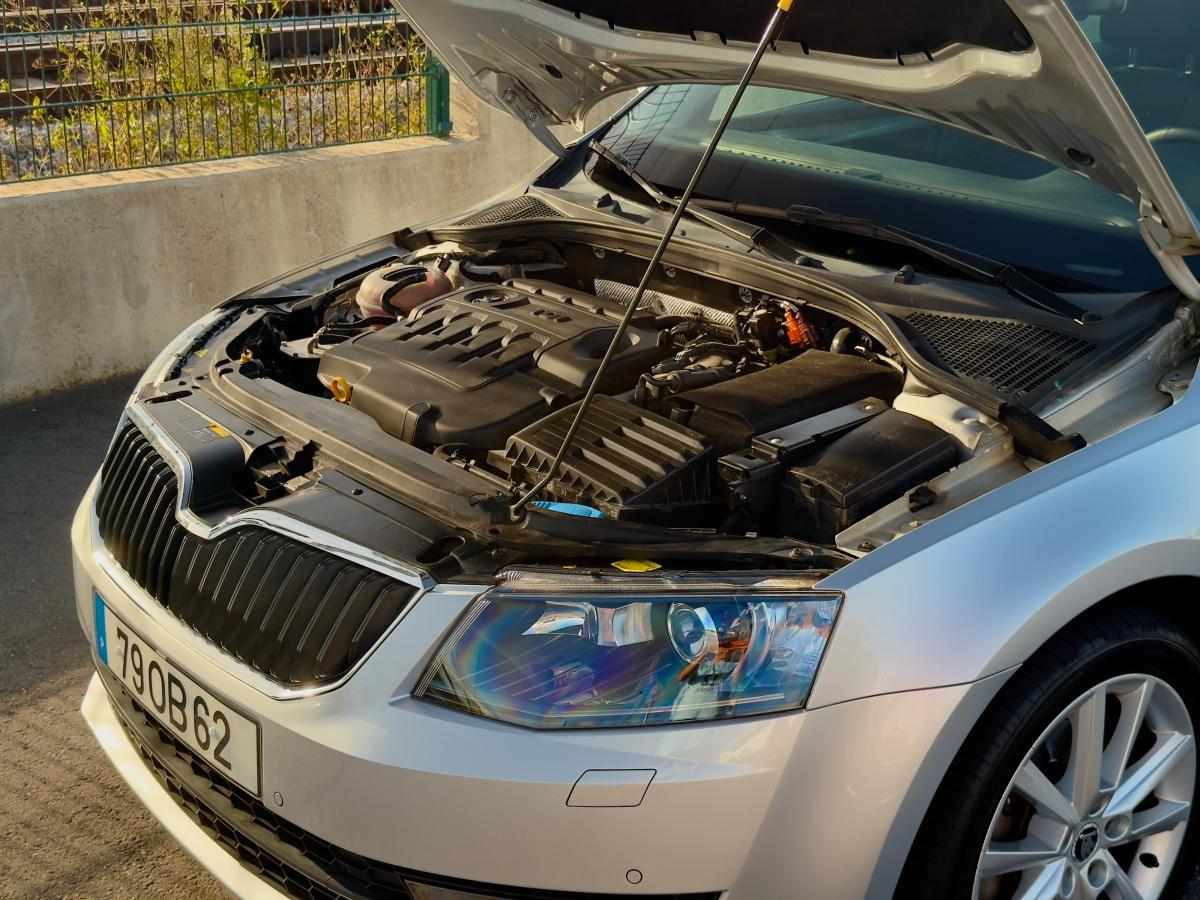 skoda-octavia-1-6-tdi-2013-diesel-1598cc