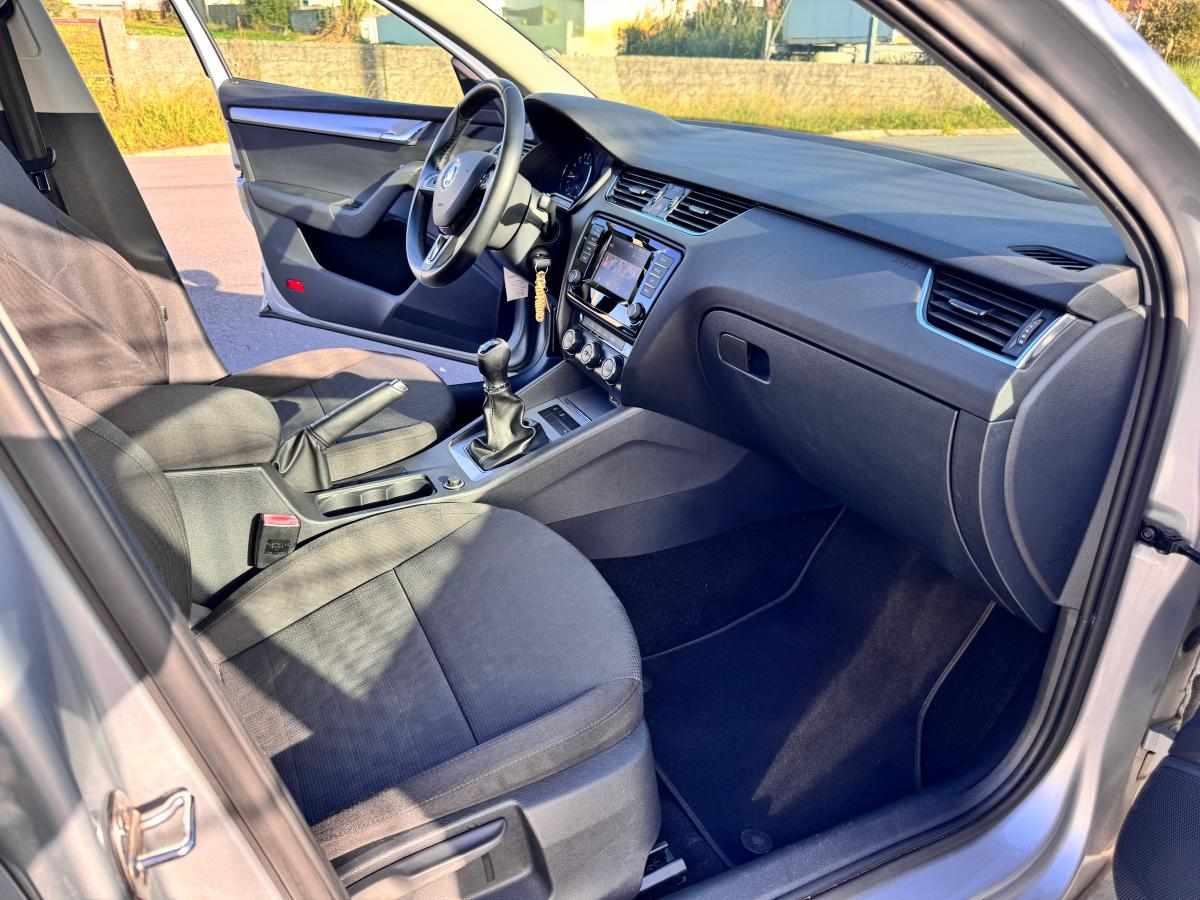 skoda-octavia-1-6-tdi-2013-diesel-1598cc