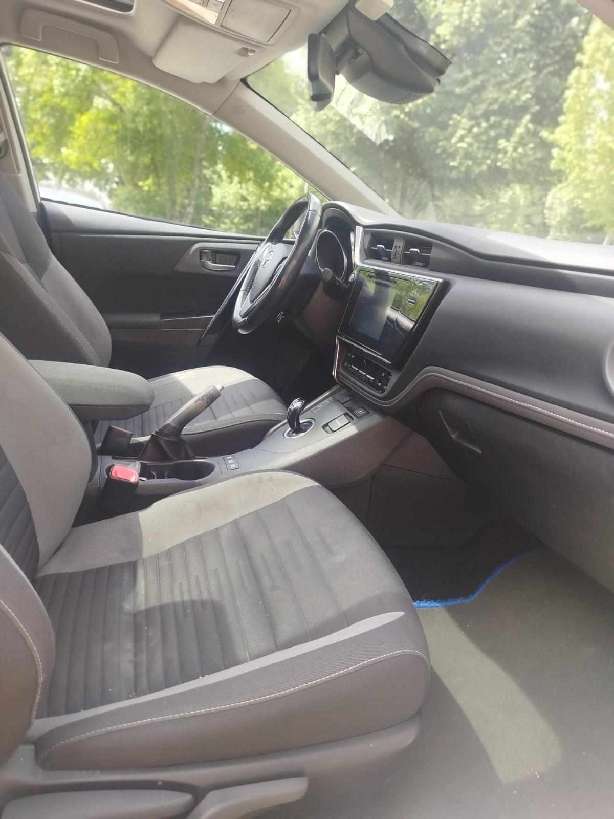 toyota-auris-1-8hsd-2016-hibrido-1800cc