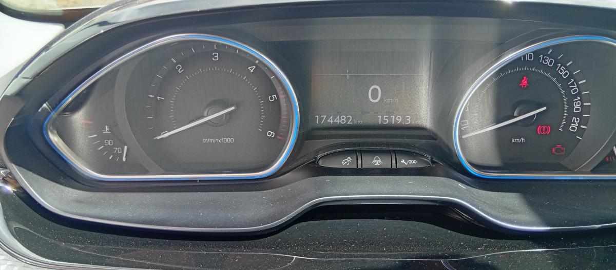peugeot-2008-1-6-e-hdi-2013-diesel-1560cc