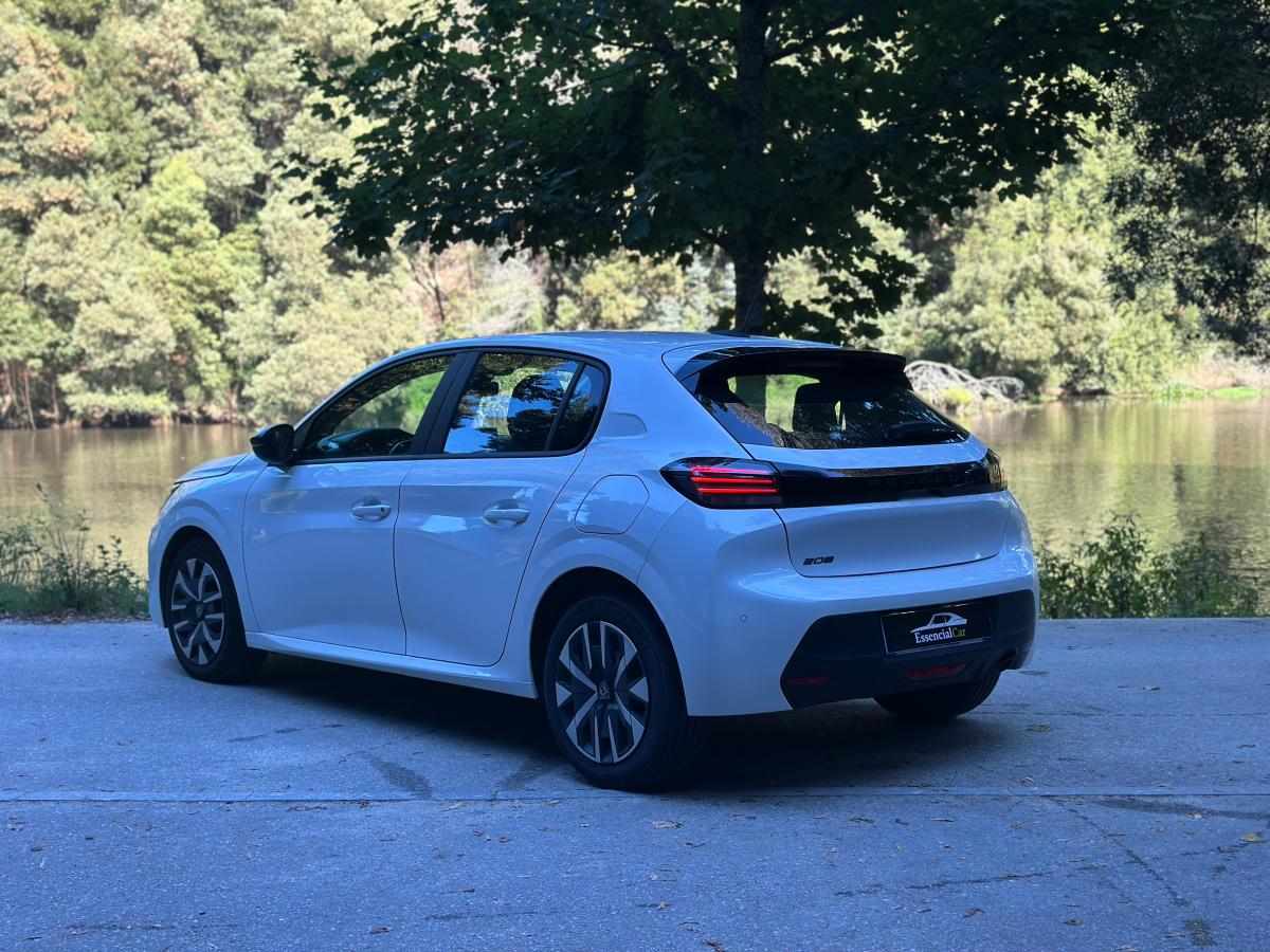 peugeot-208-1-2-puretech-2024-gasolina-1199cc