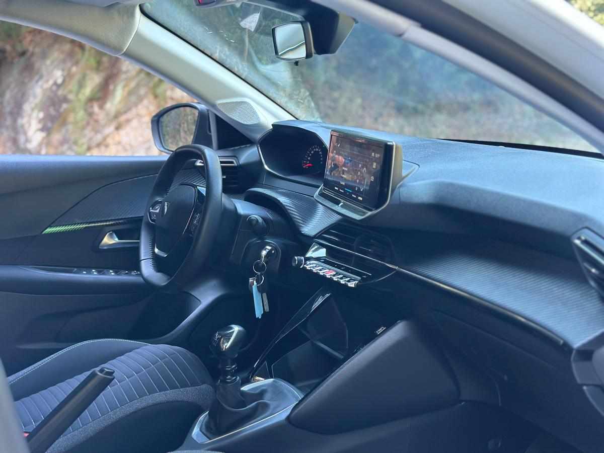 peugeot-208-1-2-puretech-2024-gasolina-1199cc