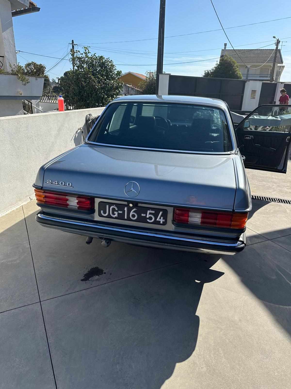 mercedes-benz-w123-240-d-lwb-1981-diesel-2398cc