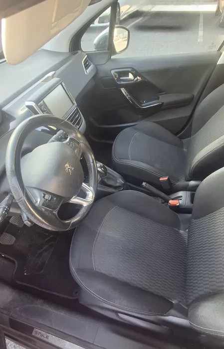 peugeot-208-1-2-vti-2017-gasolina-1199cc