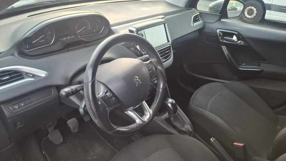 peugeot-208-1-2-vti-2017-gasolina-1199cc
