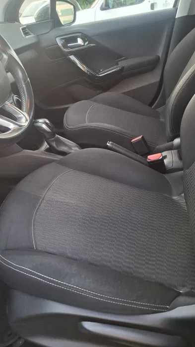 peugeot-208-1-2-vti-2017-gasolina-1199cc