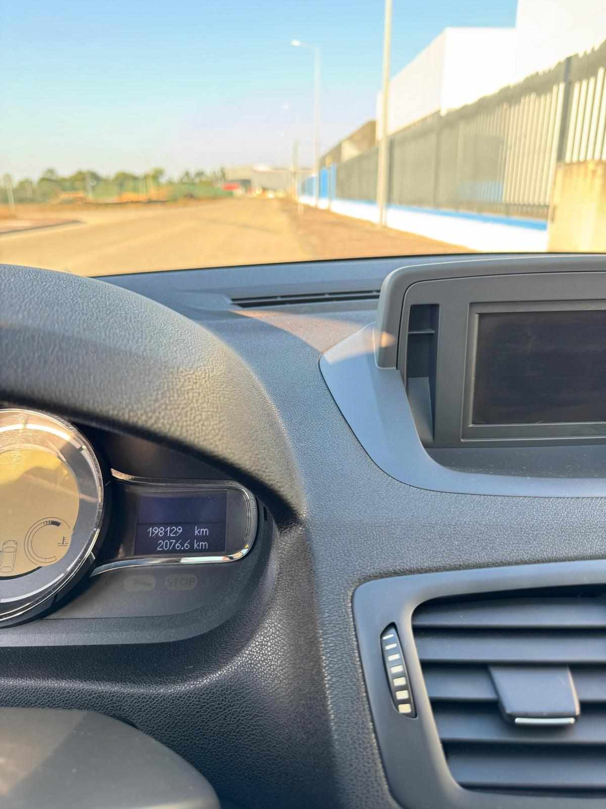 renault-megane-1-5-dci-2010-diesel-1461cc