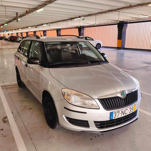 skoda-fabia-1-6-tdi-2012-diesel-1598cc
