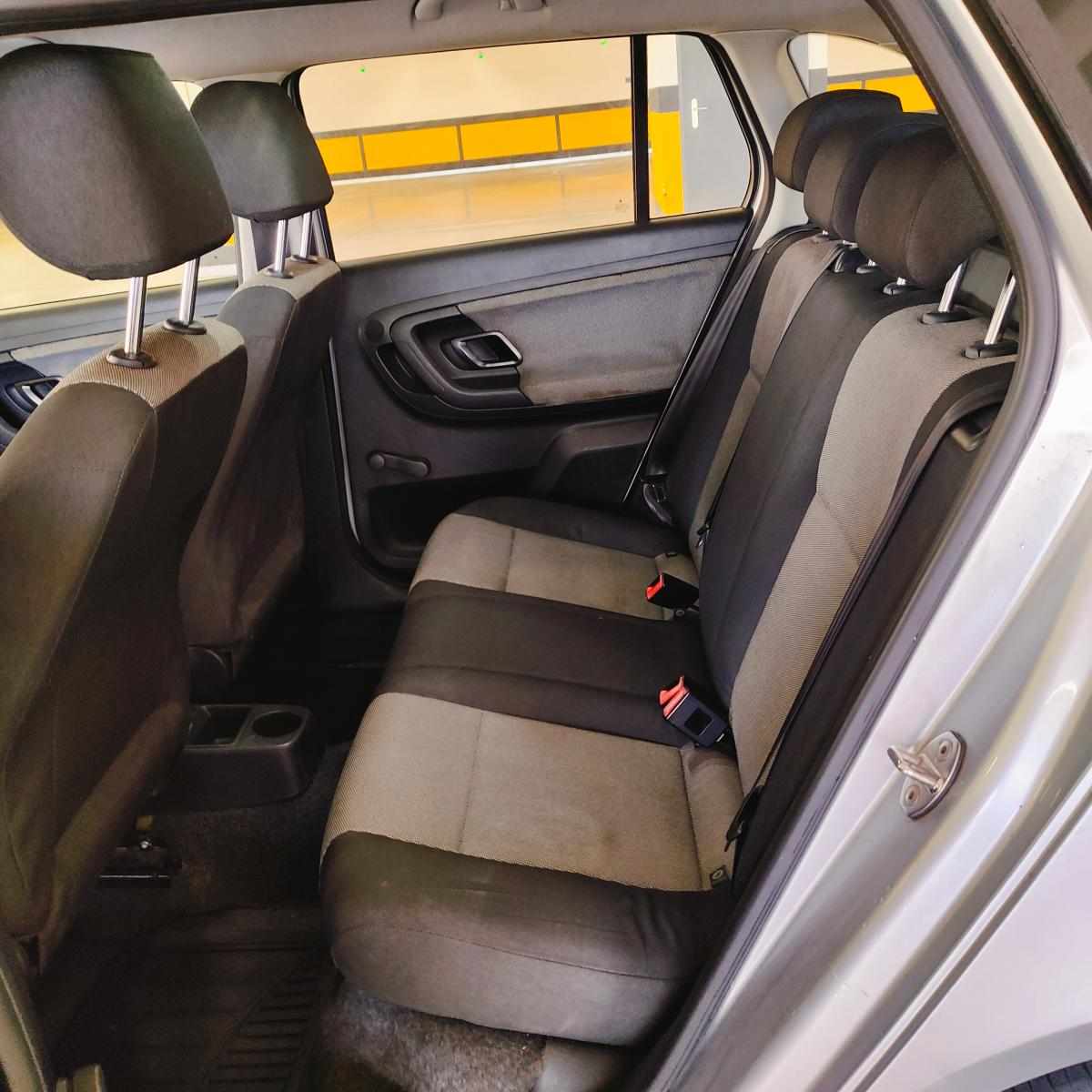 skoda-fabia-1-6-tdi-2012-diesel-1598cc
