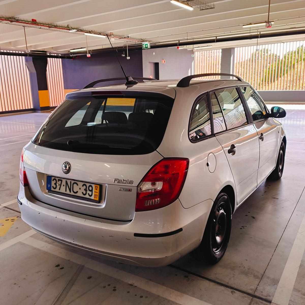 skoda-fabia-1-6-tdi-2012-diesel-1598cc