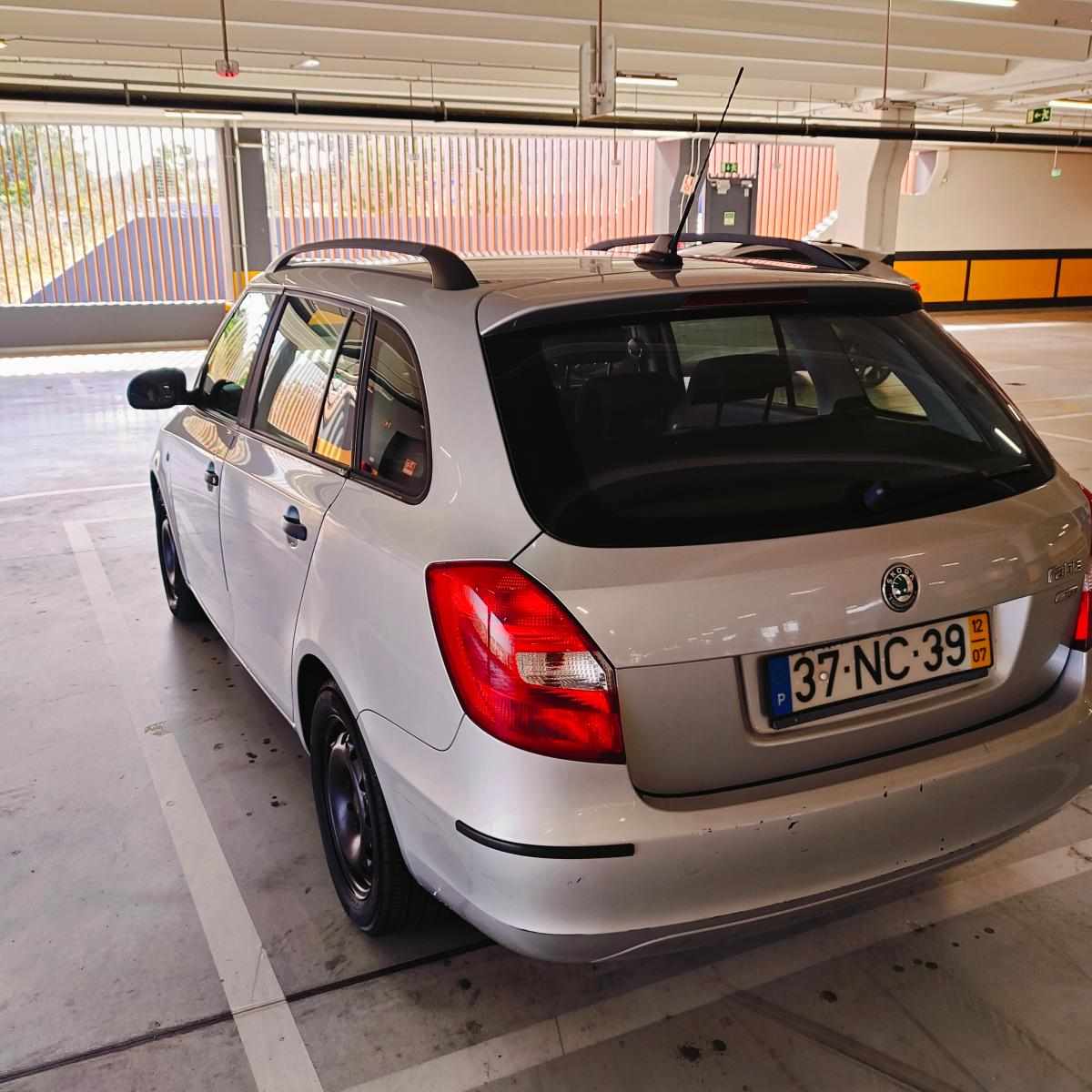 skoda-fabia-1-6-tdi-2012-diesel-1598cc