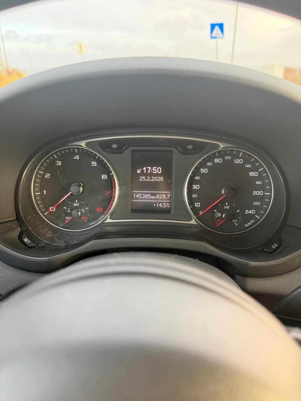 audi-a1-1-0-tfsi-2016-gasolina-999cc