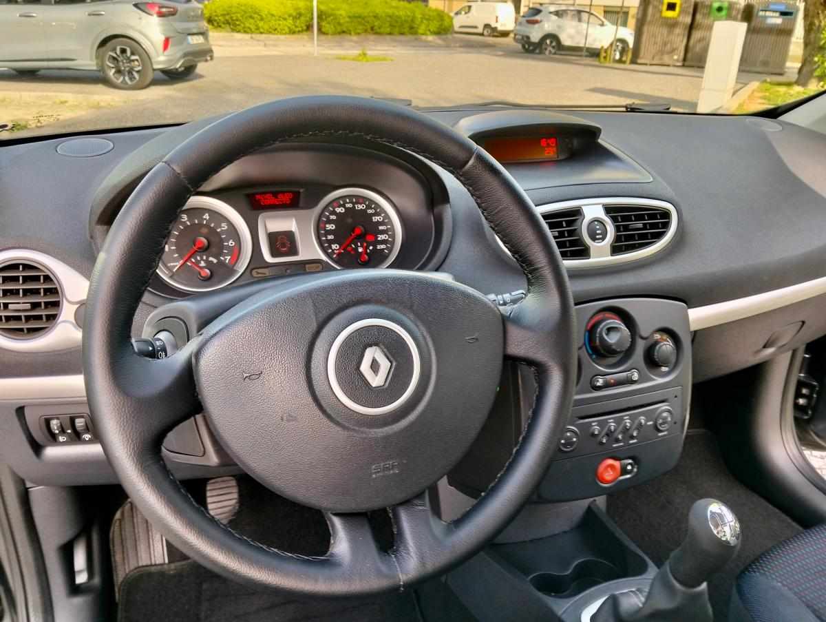renault-clio-1-2-tce-2009-gasolina-1149cc