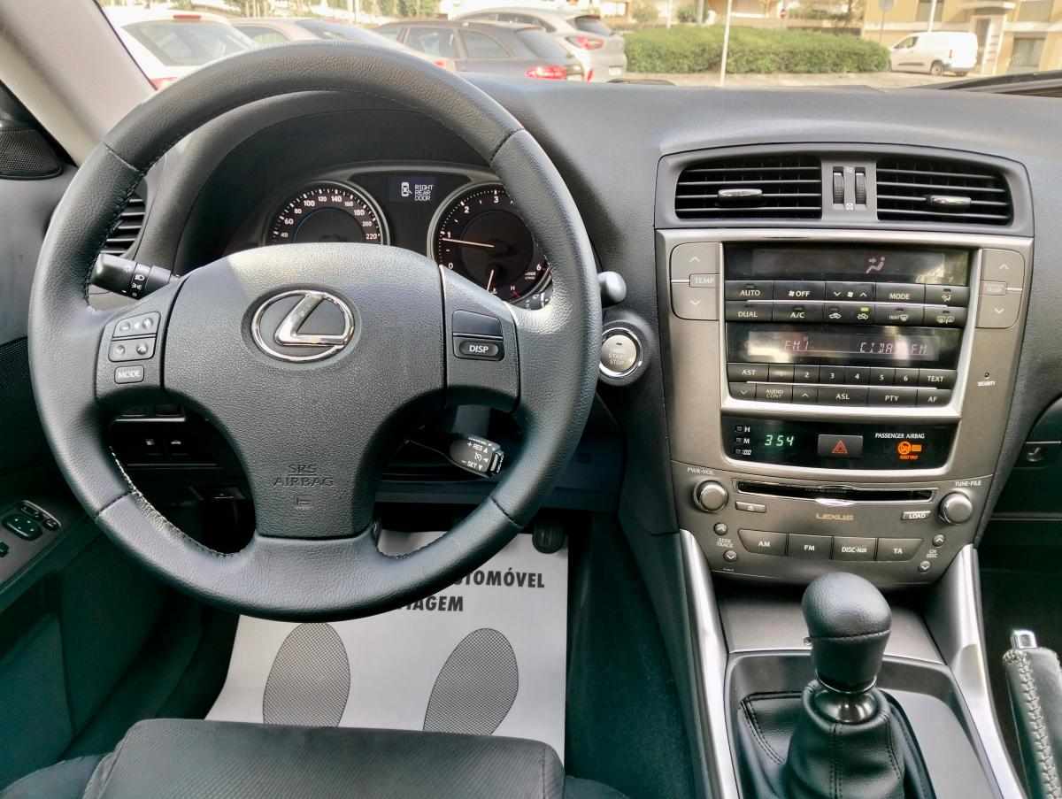 lexus-is-220d-2009-diesel-2231cc