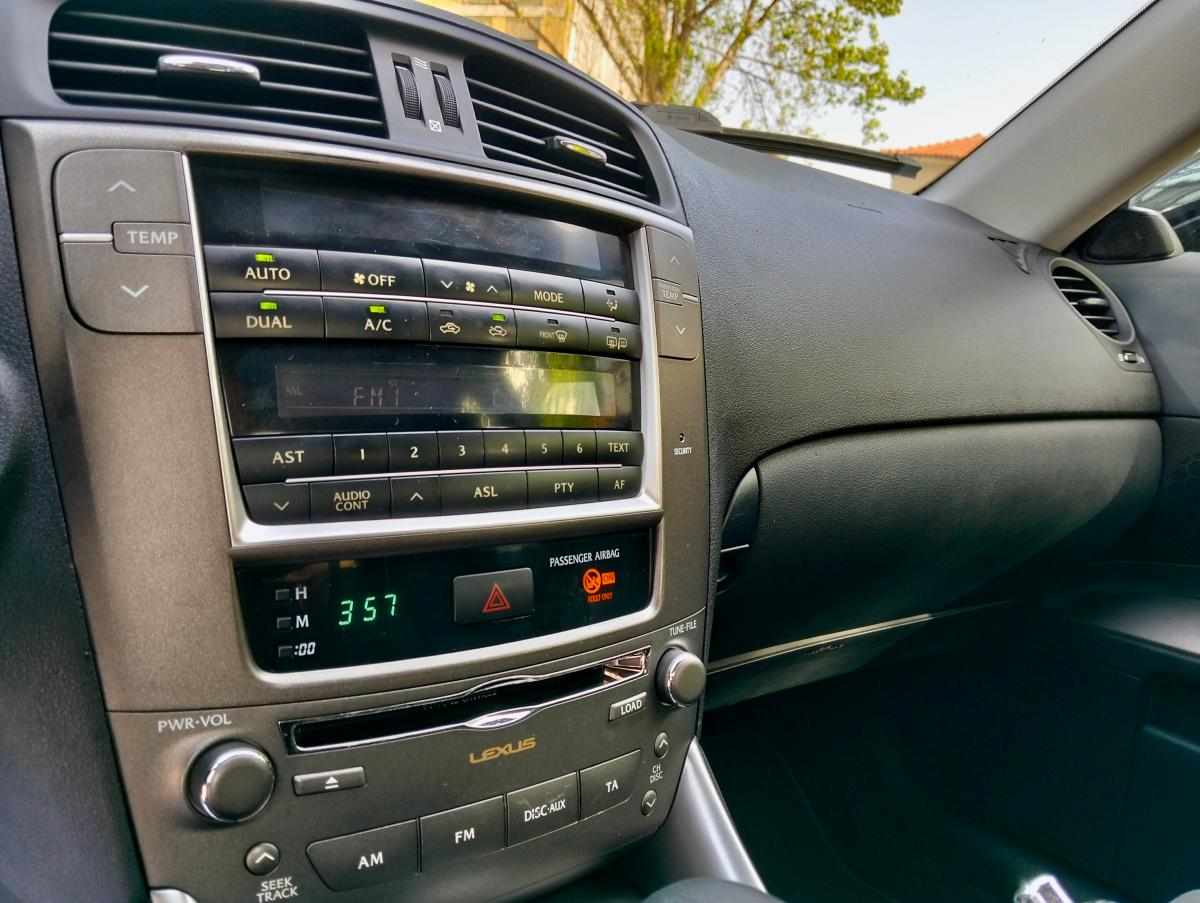 lexus-is-220d-2009-diesel-2231cc