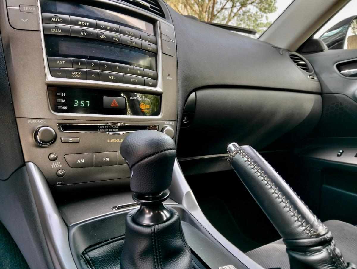 lexus-is-220d-2009-diesel-2231cc