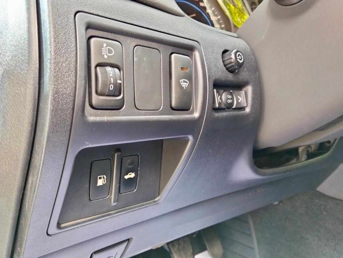lexus-is-220d-2009-diesel-2231cc