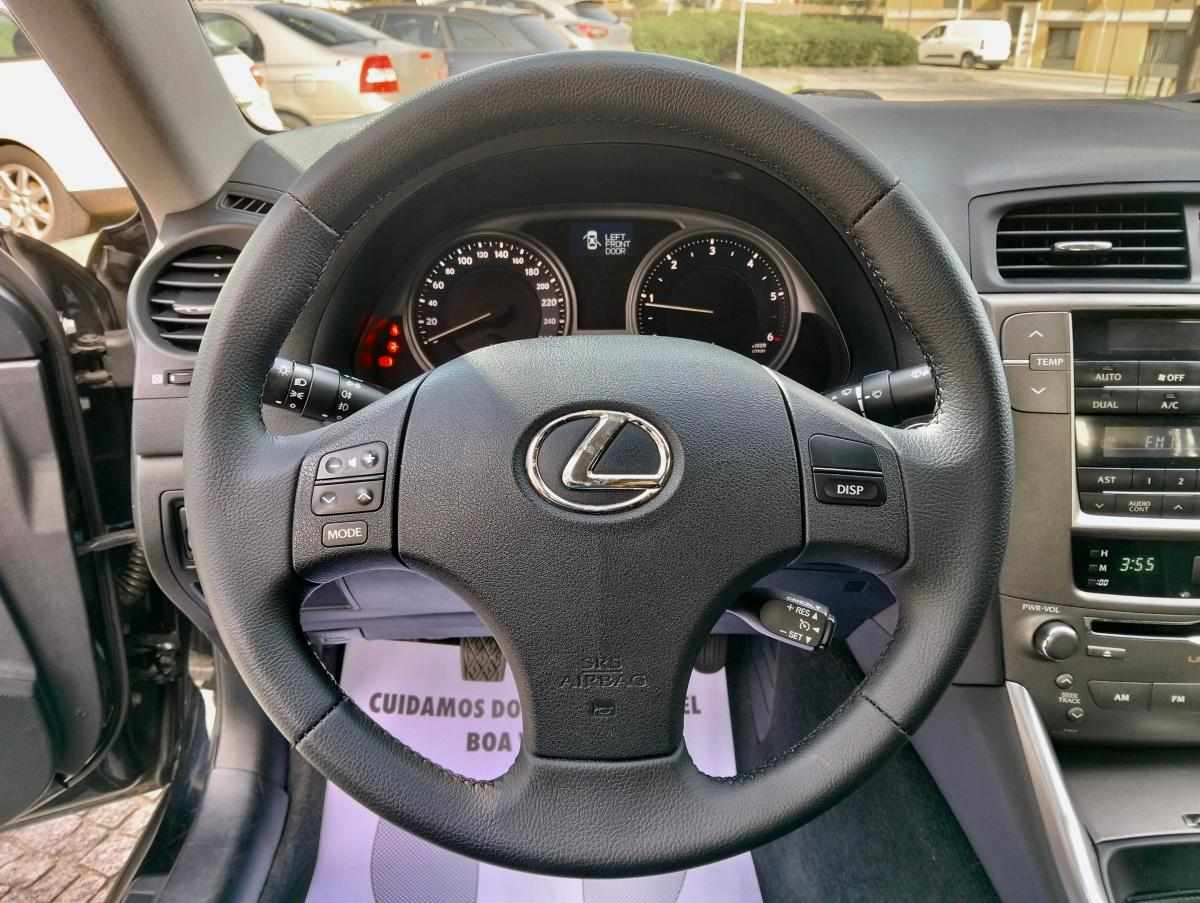 lexus-is-220d-2009-diesel-2231cc