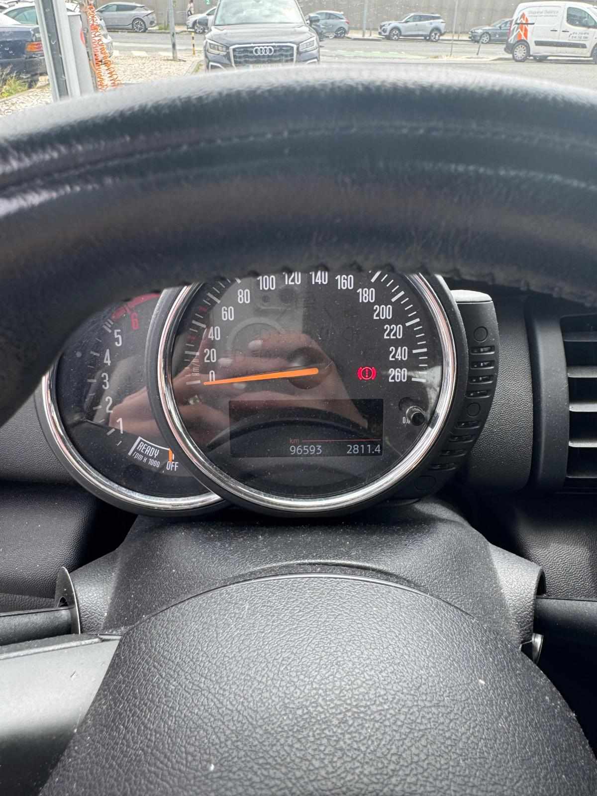 mini-hatch-d-1-5-2015-diesel-1496cc
