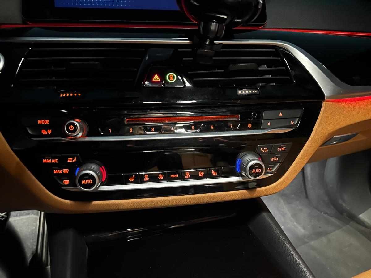 bmw-serie-5-530e-iperformance-2-0-2020-eletrico-1998cc