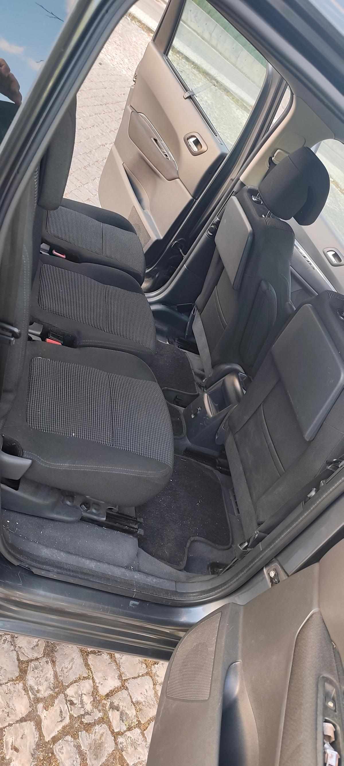 peugeot-5008-1-6-hdi-fap-2010-diesel-1560cc