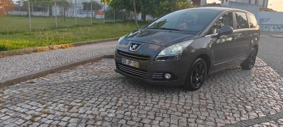 peugeot-5008-1-6-hdi-fap-2010-diesel-1560cc