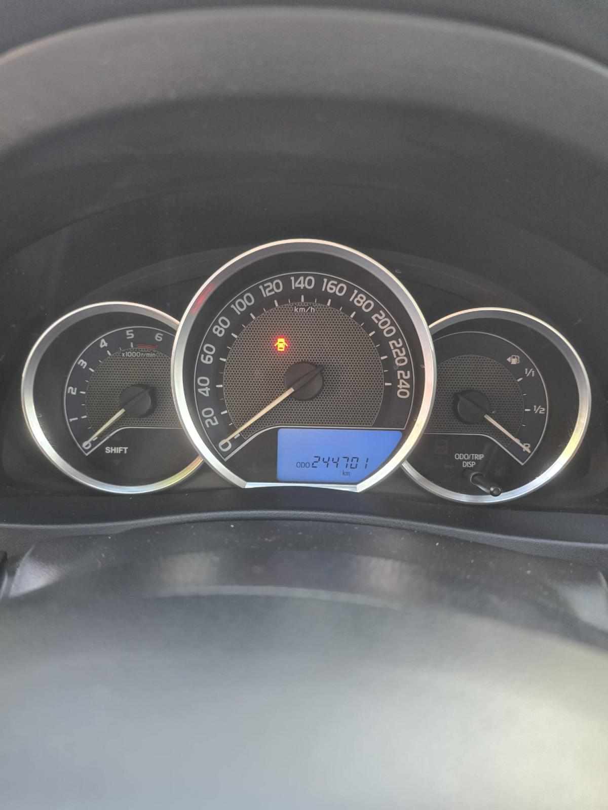toyota-auris-1-4-d-4d-2015-diesel-1364cc