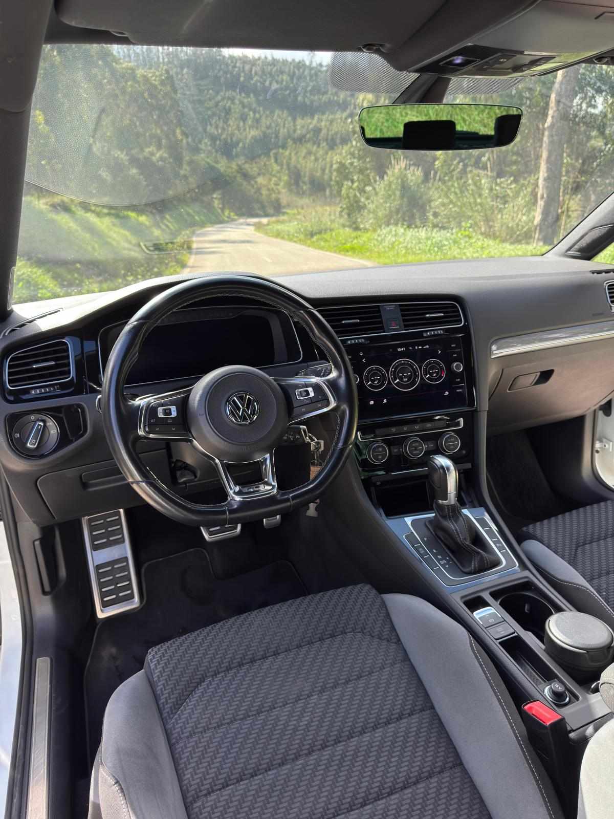 volkswagen-golf-1-6-tdi-bluemotion-2018-diesel-1598cc