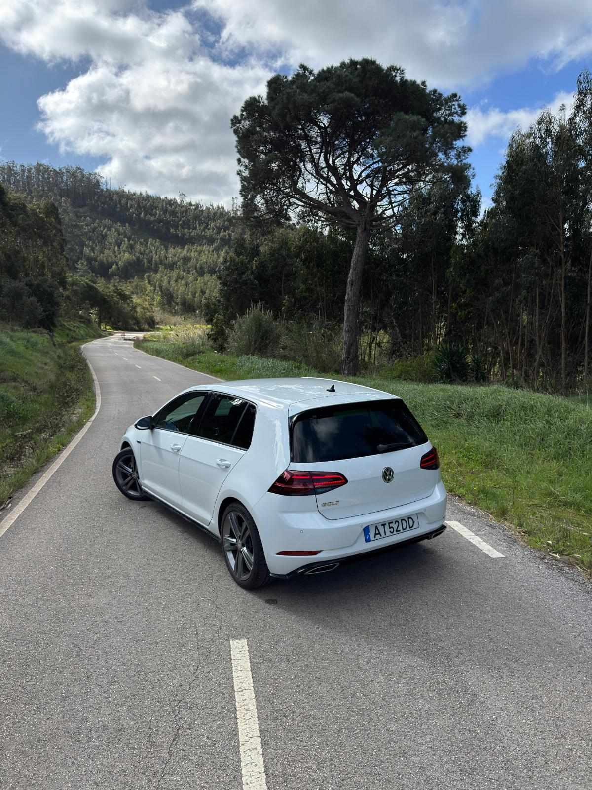 volkswagen-golf-1-6-tdi-bluemotion-2018-diesel-1598cc