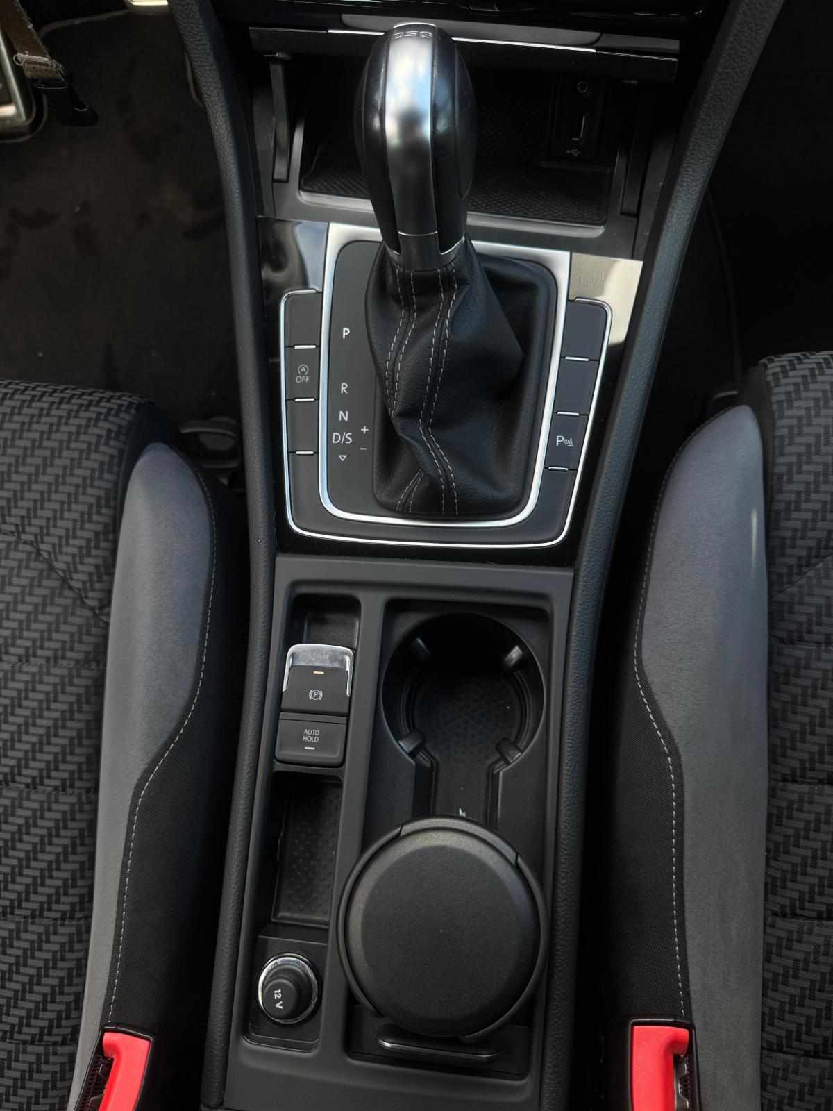 volkswagen-golf-1-6-tdi-bluemotion-2018-diesel-1598cc