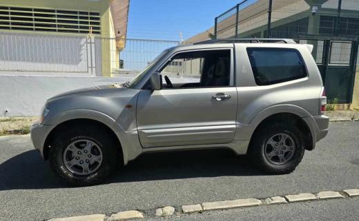 mitsubishi-pajero-3-2-di-d-4wd-2000-diesel-3200cc
